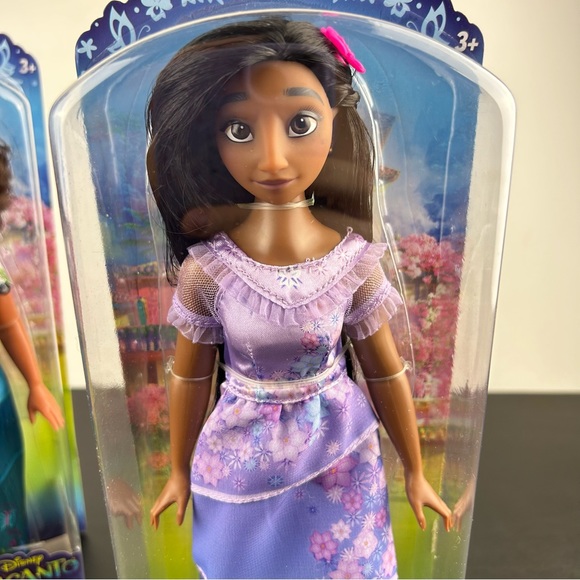 Encanto Mirabel & Isabela Madrigal 11 inch Dolls *Lot Of 2* Disney Toy - Picture 4 of 15